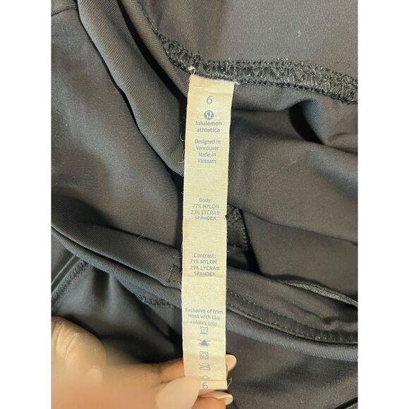 Lululemon Athletica Training Tough Mesh Cropped Leggings Sz 6 Athleisure Workout - Picture 5 of 8